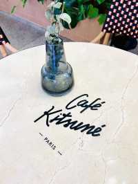 Cafe Kitsune Pavilion: A Chic Oasis of Sustainability in the City