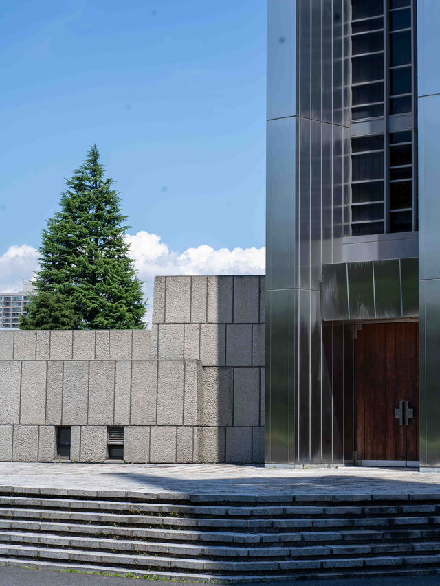 東京カテドラルで感じる静寂と建築の荘厳さ