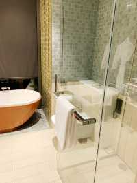 轉機也能是享受：Crowne Plaza Changi Airport 的靜謐奢華體驗