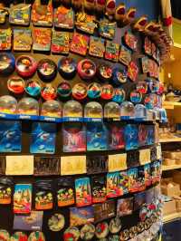 “Aquaria KLCC — Dive Into an Underwater World in the Heart of Kuala Lumpur”