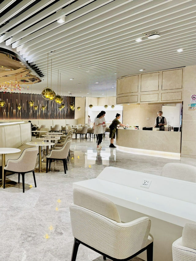 🇨🇳✈️上海・浦東空港でひと息。VIP Lounge 135Bが快適すぎた…！
