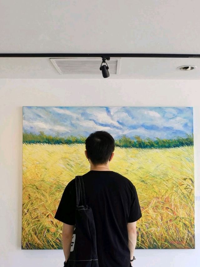 🎨✨ Dive into Kuala Lumpur’s Artistic Heart at KL City Gallery! 🇲🇾📸