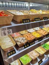 和牛火鍋加上點心美食