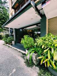 Green Bliss at Good Blue Men Café