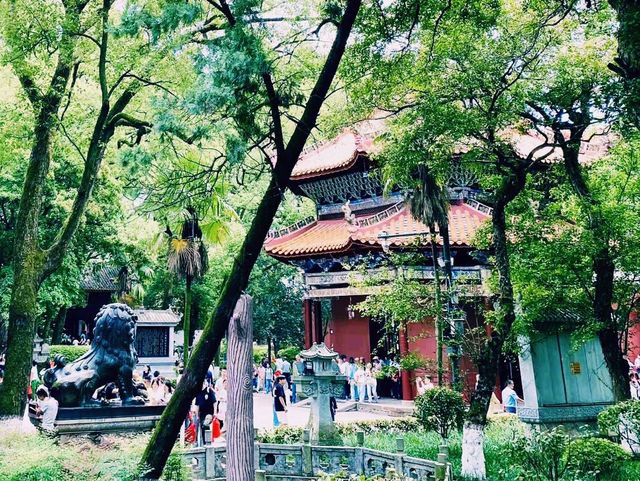 中國湖南衡陽寺廟景點：南嶽大廟，適合打卡拍照📸
