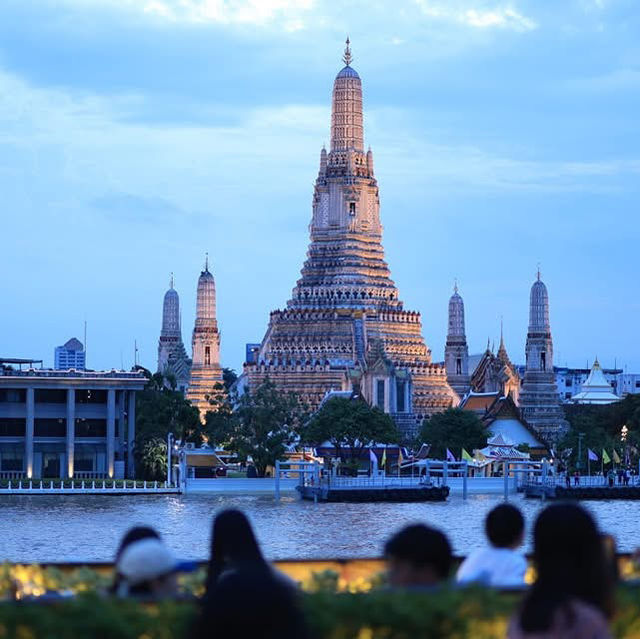 Chom Arun 