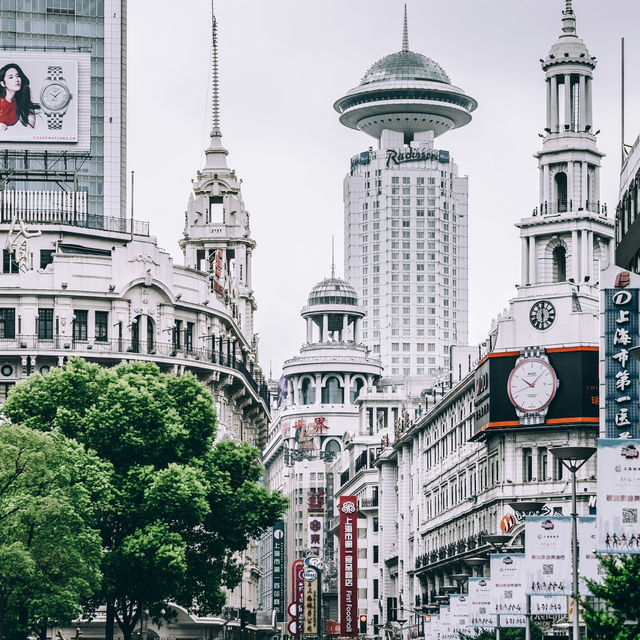 Shanghai – Blossoms and Skylines in Perfect Harmony