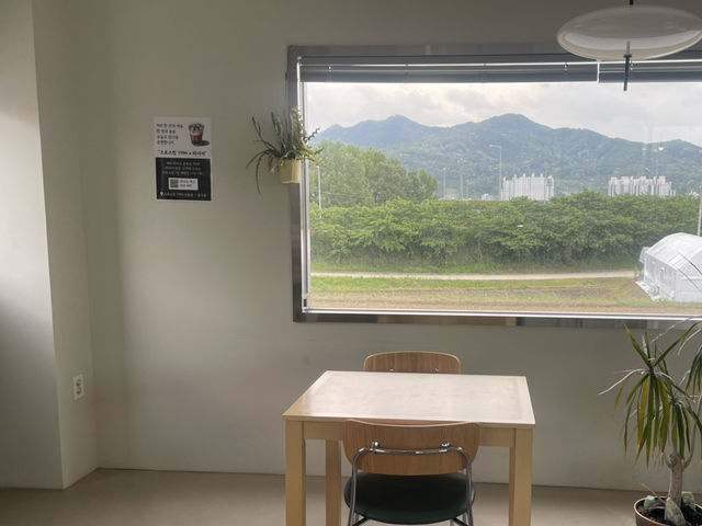 커피와 분위기, 연화지 근처 숨겨진 공간☕️