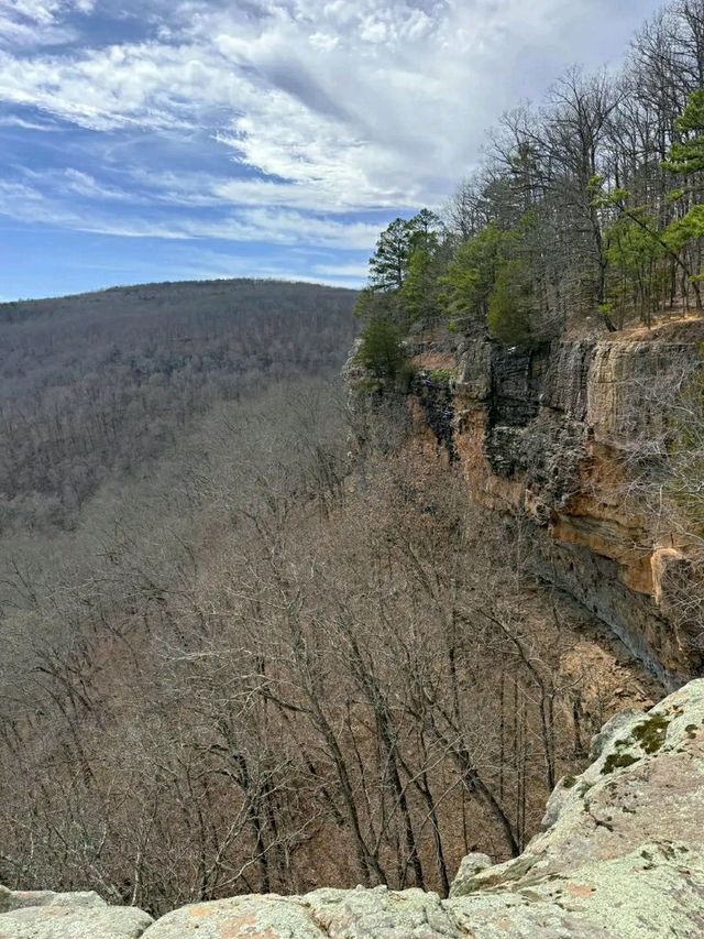 Arkansas Icon: Hiking to Whitaker Point (Hawksbill Crag)
