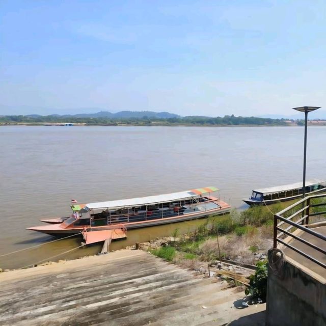 ท่องเที่ยวเชียงแสน เชียงราย 🏞