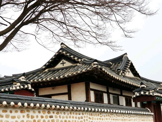 강화도, 고요한 시간을 걷다 – 성공회 강화성당