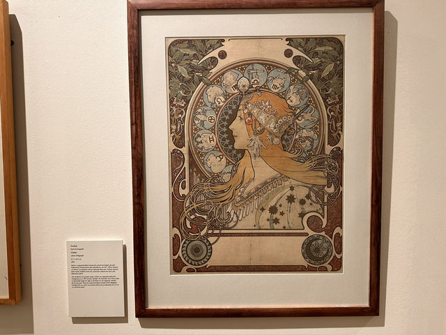 【チェコ・プラハでミュシャ展鑑賞🎨🇨🇿】 アール・ヌーヴォーの巨匠、ミュシャの世界に浸る特別なひととき 