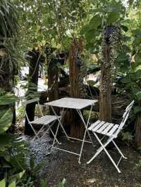 Muguet de Café & Art space
