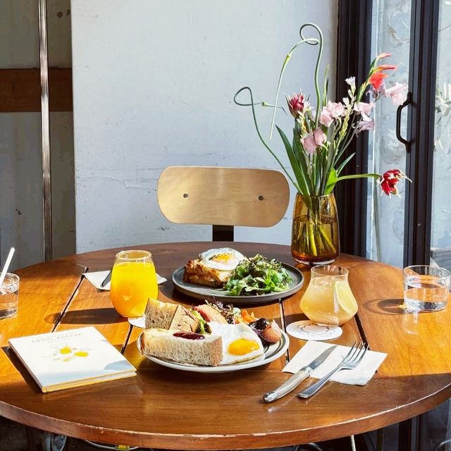 LUG HATAGAYA Cafe