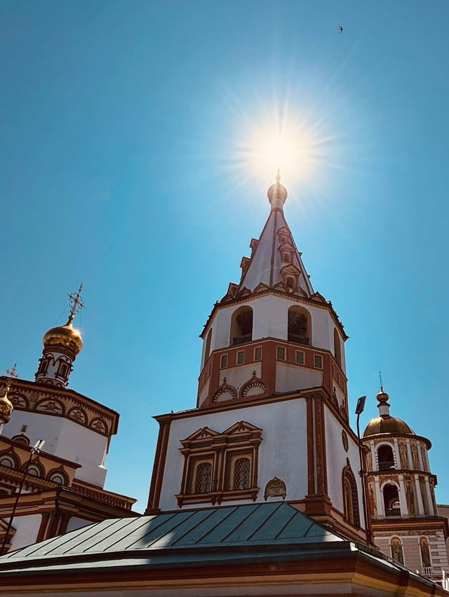 🕍 “Icons and Apples: Churches and Market Day in Irkutsk”