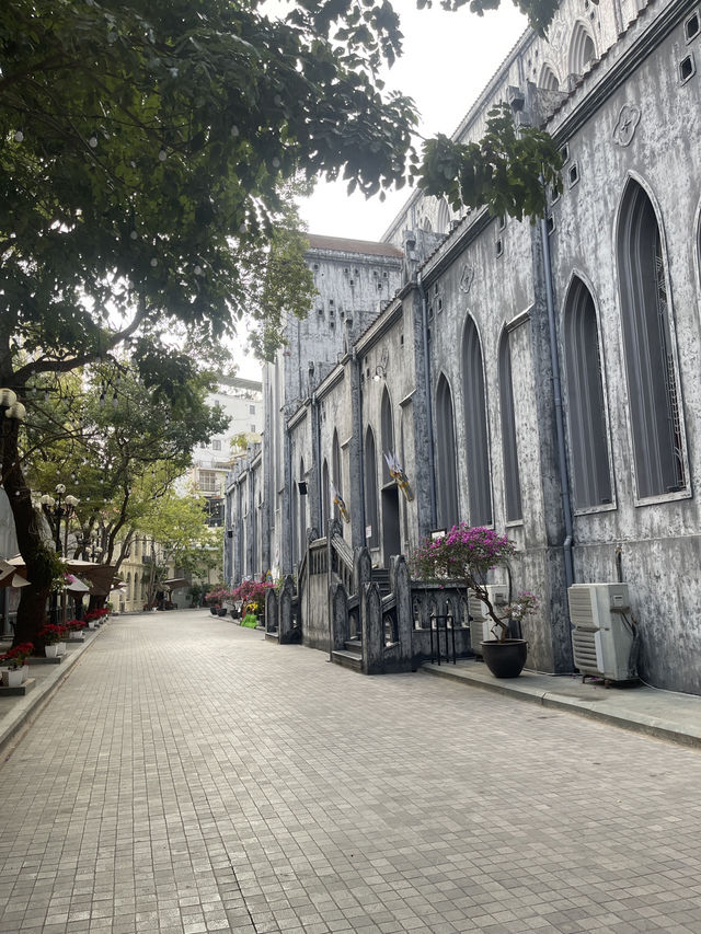 🇻🇳St. Joseph’s Cathedral: Hanoi’s French Gothic Gem ⛪️