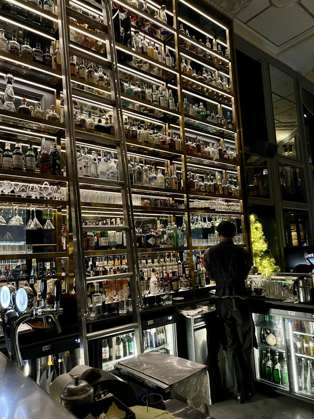 Stylish cocktail bar tucked away on the second floor of a Michelin-starred restaurant in Hanoi