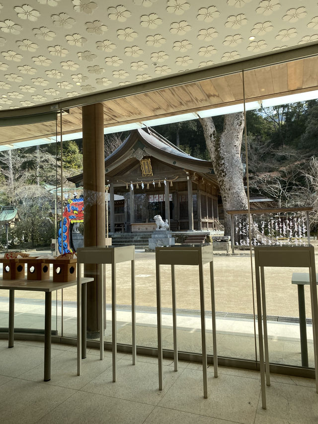 Kamado Shrine ศาลเจ้าความรักกลางภูเขาในฟุกุโอกะ