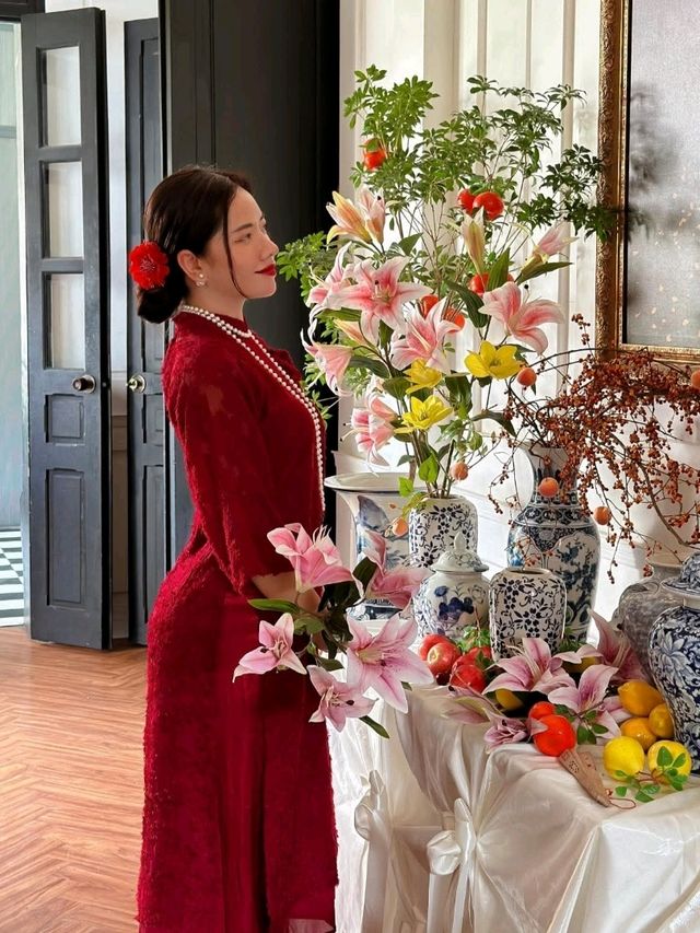 Quán cà phê trang trí Tết cực sang không lo chen chúc ngay trung tâm Sài Gòn