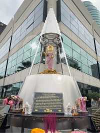 ตามรอยมูความรัก @ศาลพระเเม่ลักษมี 🏢✨