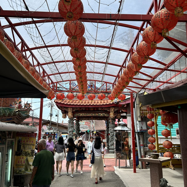 🌊 Solo Adventure: Chew Jetty – Penang’s Iconic Waterfront Village