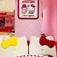 Hello Kitty & Fl Café