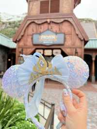 ✨ A Fairytale Day at Hong Kong Disneyland 🏰💖 (with a Frozen twist ❄️😉)