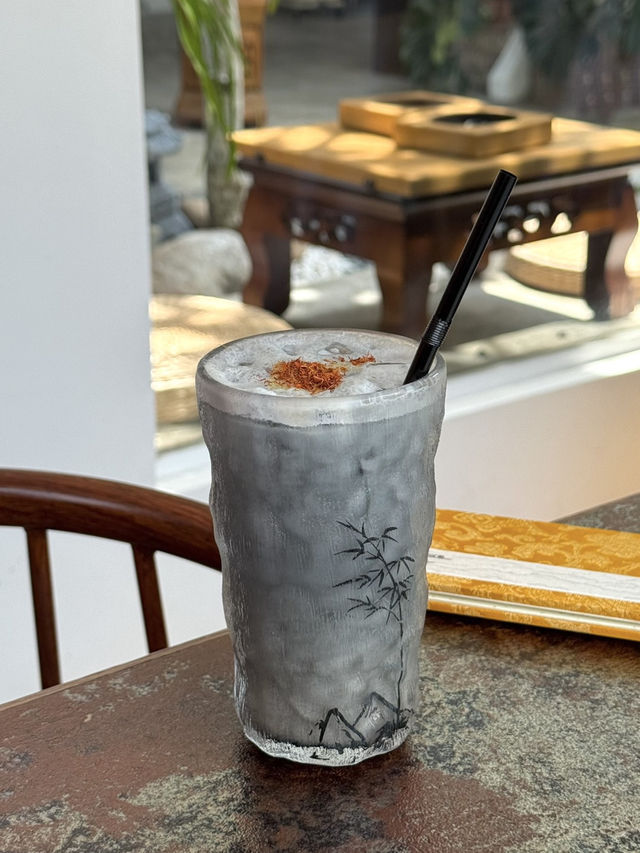 Maotai Tiramisu & Stepping into Old-World China at Xuan Café