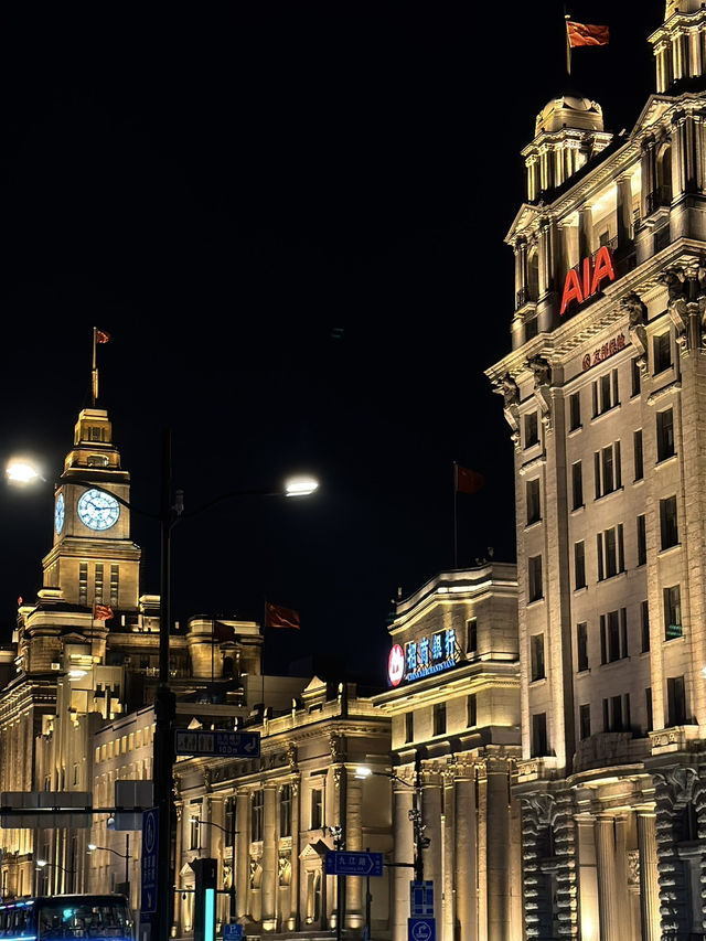 The Bund ตอนกลางคืน สวยไม่ไหว