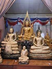กราบ หลวงพ่อรวย วัดสว่างอารมณ์ (แคแถว) จ.นครปฐม