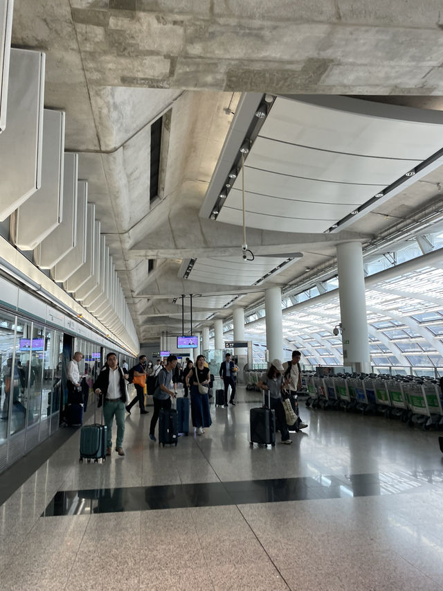 🇭🇰 Hong Kong International Airport 🛩️
