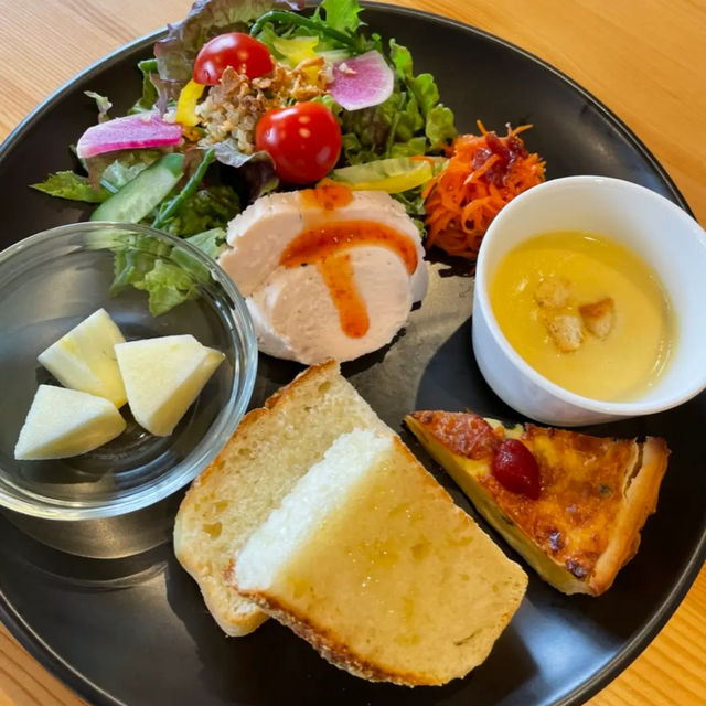 【日本・宮城県🇯🇵】住宅街に佇む、落ち着き空間で楽しむ本格ランチ