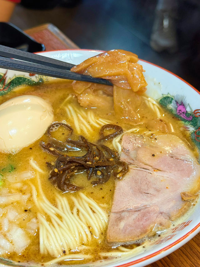 日本人開設正宗拉麵店🍜