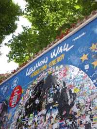 🎨自由と平和のメッセージ!ジョン・レノンの壁で心を解き放つ
