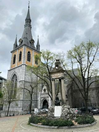 探索列日的聖保羅大教堂