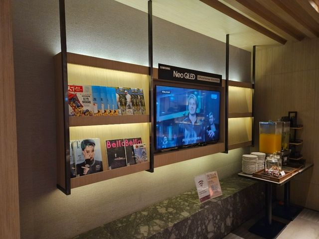 桃園機場第一航廈 Plaza Premium Lounge 探訪體驗:出發前的靜心之所 桃園機場第一航廈 Plaza Premium Lounge 探訪體驗:出發前的靜心之所