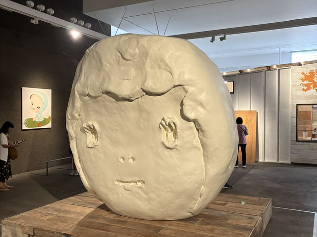青森縣立美術館🎨 白色迷宮中的藝術殿堂