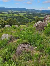 巨石が点在する古代の聖地と称される、阿蘇のパワースポット