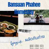 สัมผัสวิถีธรรมชาติ บ้านสวนผาฮี้ Homestay