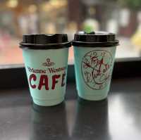 【東京/表参道🇯🇵】アヴァンギャルドな空間🕰 Vivienne Westwood CAFÉ