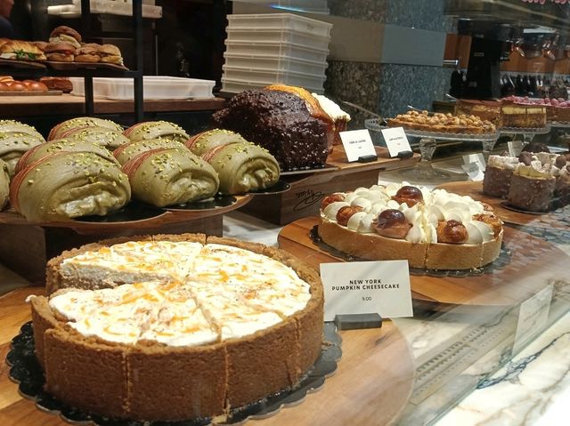 Milan Starbucks Reserve Roastery