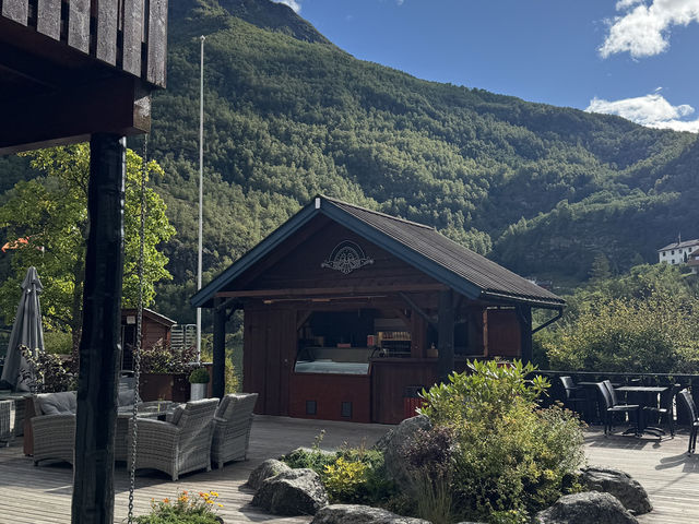 Strolling Around Flåm