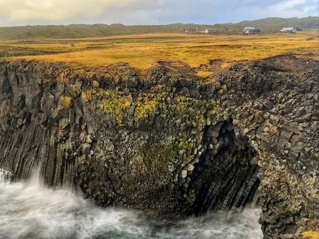 The Coastal Beauty of Arnarstapi The Coastal Beauty of Arnarstapi