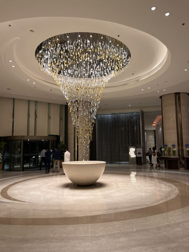 A Luxe Stopover at JW Marriott Mumbai Sahar Airport ✈️🌆