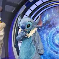 Shanghai Weekend Vibes: Neon Nights, Dreamy Eats & Disney Magic ⭐️🏮