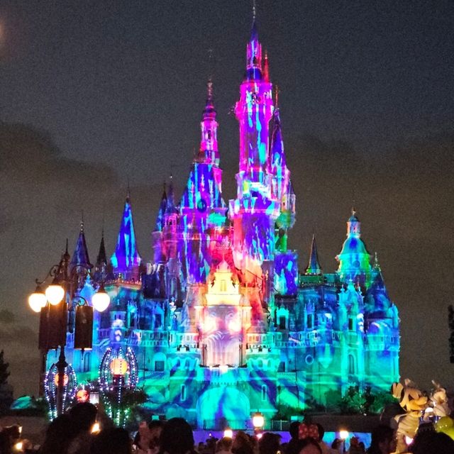 Shanghai Weekend Vibes: Neon Nights, Dreamy Eats & Disney Magic ⭐️🏮 Shanghai Weekend Vibes: Neon Nights, Dreamy Eats & Disney Magic ⭐️🏮