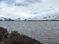 หงไห่จื่อ (Honghaizi / Hong-Haizi / “ทะเลสาบแดง)