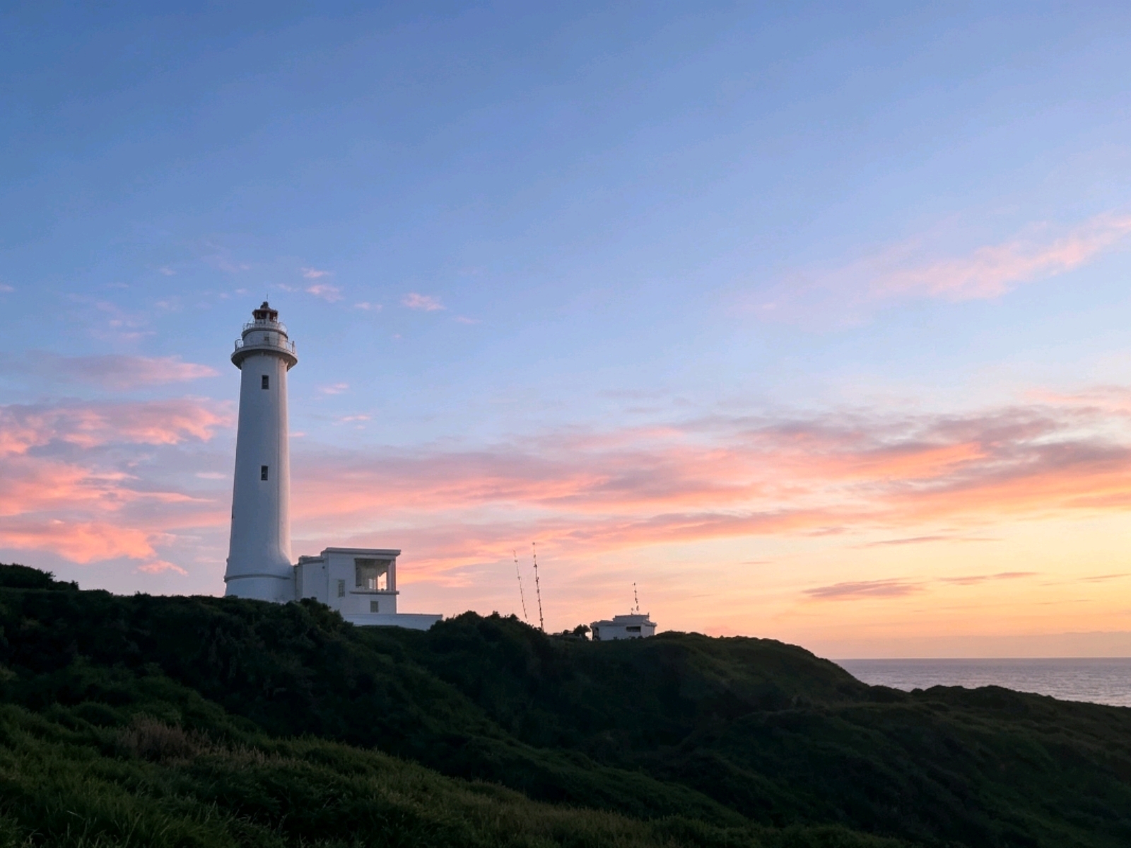 Taitung Green Island & Wuyouku Lighthouse: A Quiet Underrated Sunset Hideaway in Taiwan
