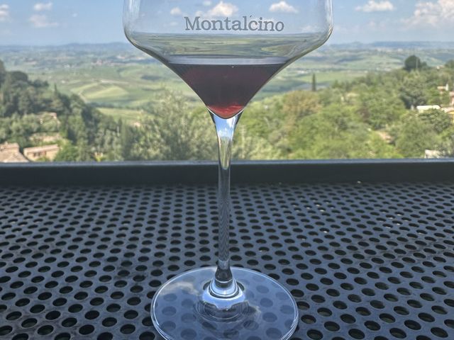  Discovering wine and food tour in Montalcino