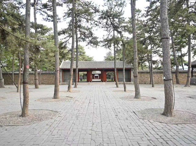 四季を閉じ込めた静寂の楽園 ― 避暑山荘